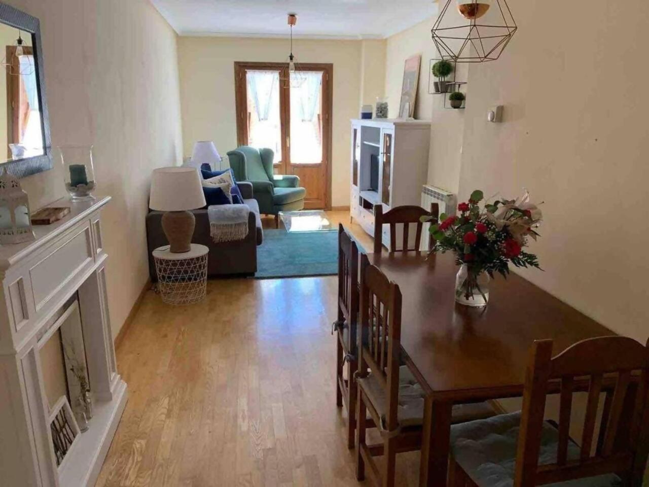 Casa Sendacomodidad Y Descanso Sallent de Gállego Dış mekan fotoğraf