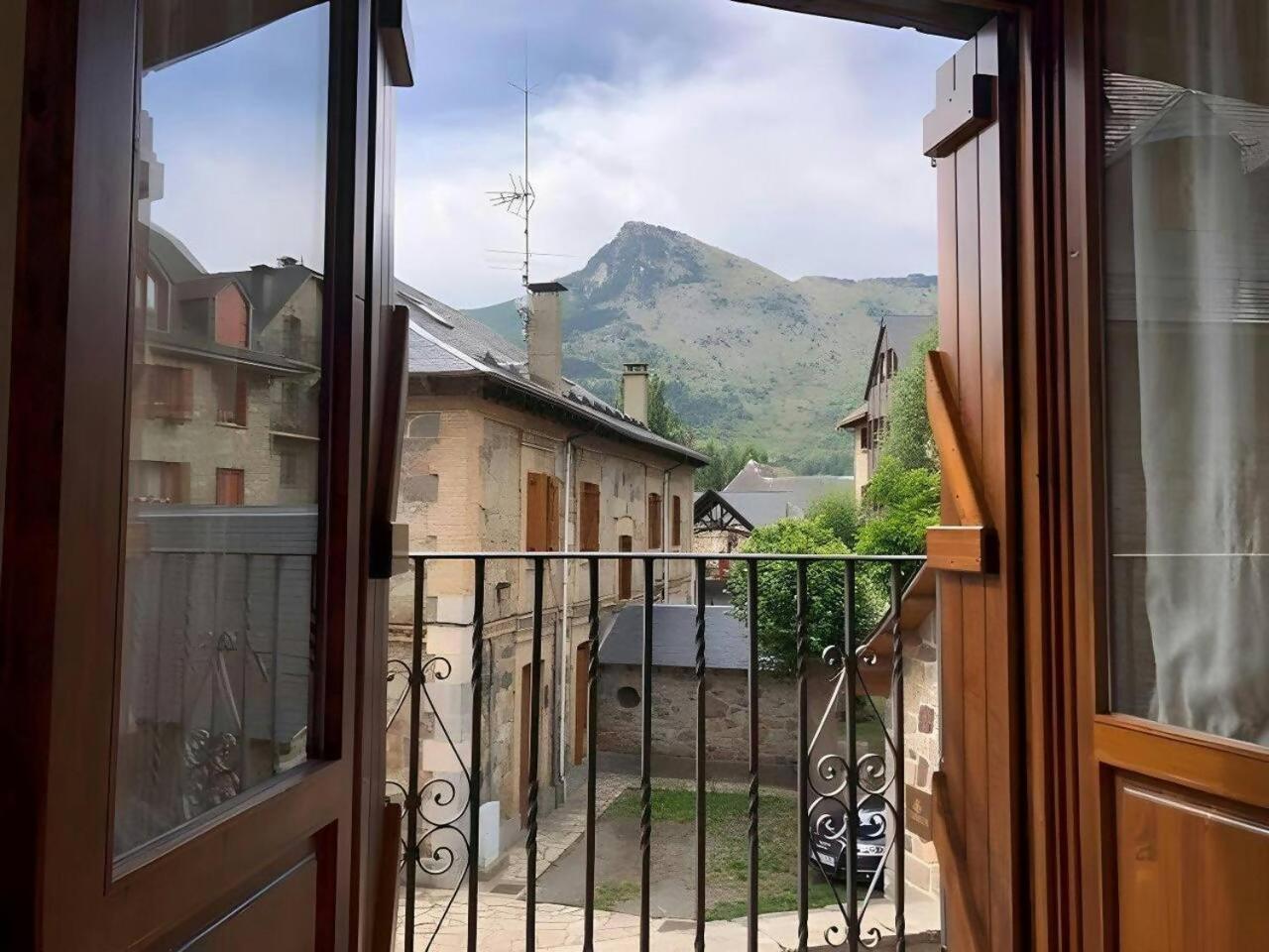 Casa Sendacomodidad Y Descanso Sallent de Gállego Dış mekan fotoğraf